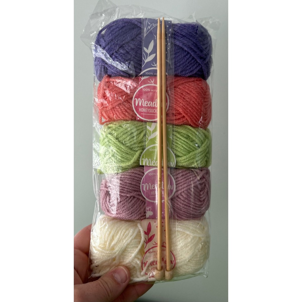 Meadow Knitting Kit 5 Skeins 100% Acrylic Yarn with‎ 4.0mm Bamboo Needles New